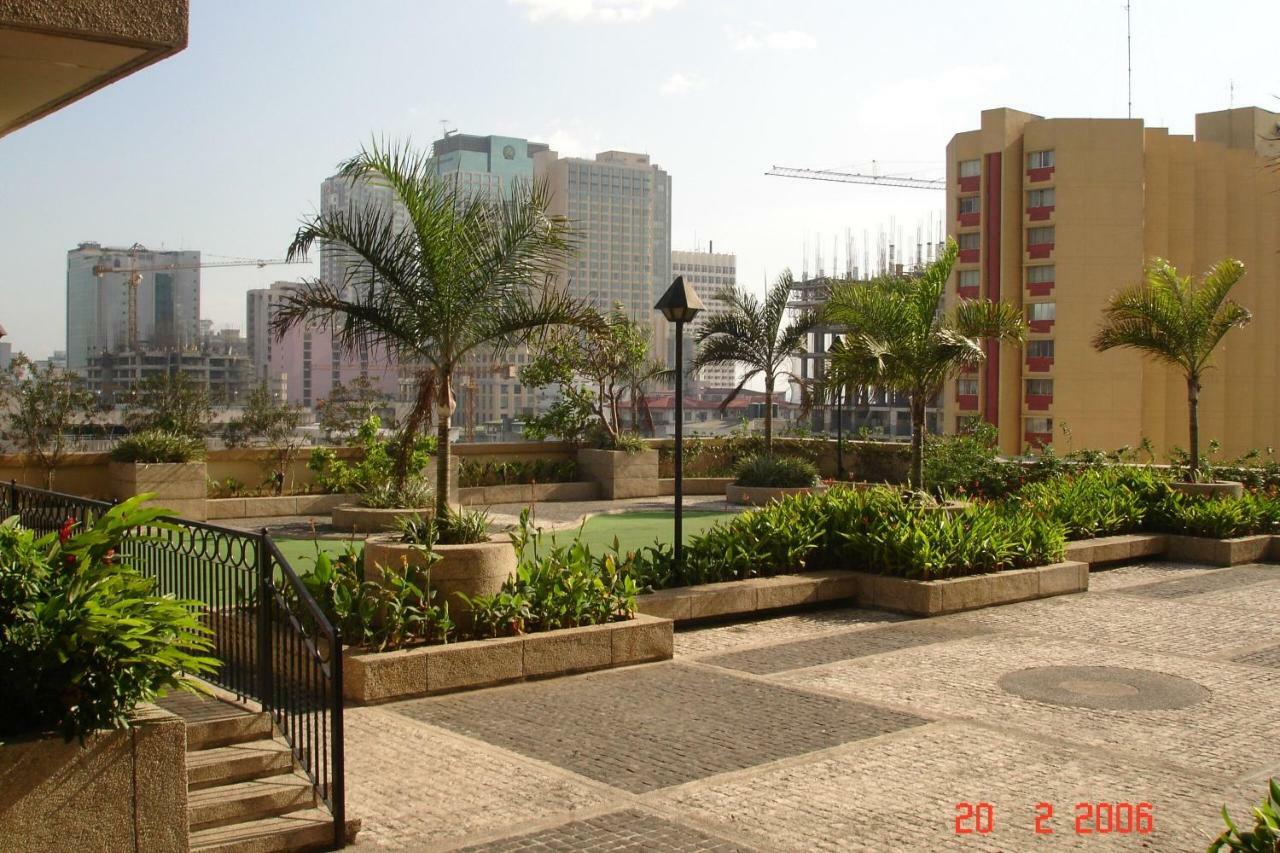 67 Sqm. Condo Unit In Robinson Place Residences Манила Экстерьер фото