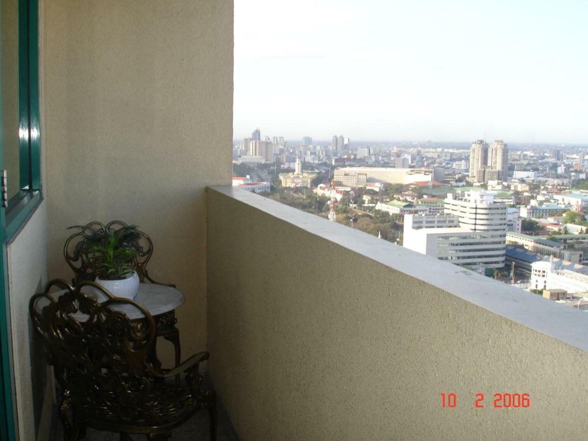 67 Sqm. Condo Unit In Robinson Place Residences Манила Экстерьер фото