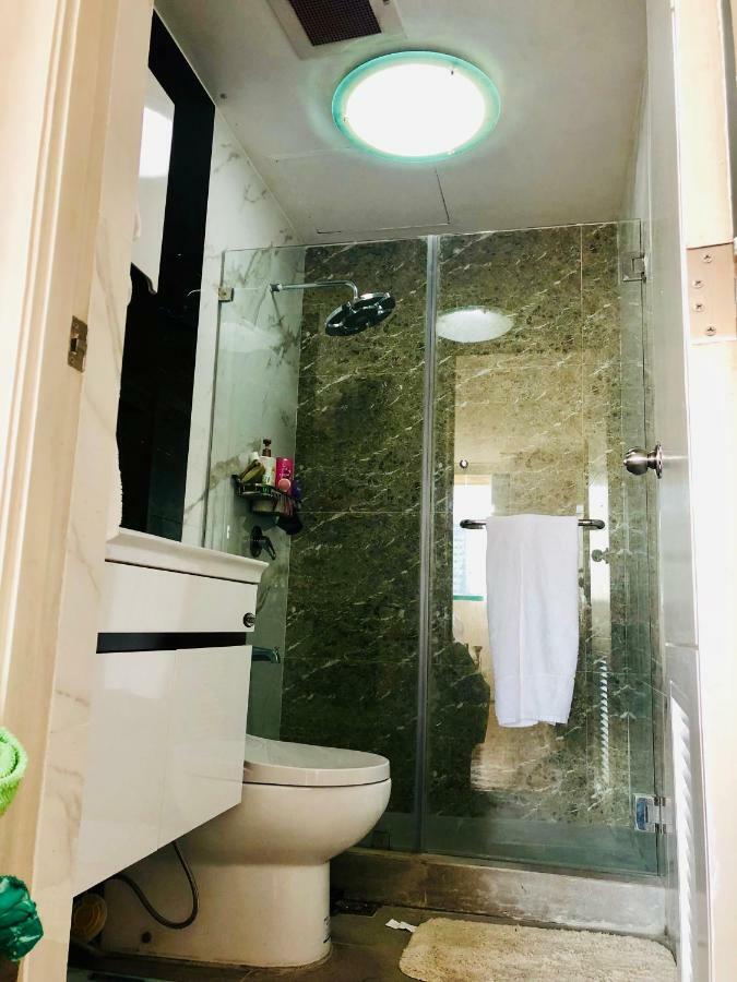 67 Sqm. Condo Unit In Robinson Place Residences Манила Экстерьер фото